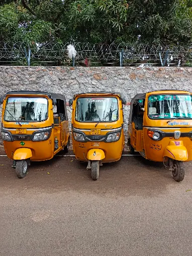Auto Rickshaw Stand - Auto Rickshaw in Pallivilai
